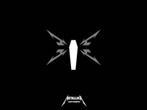 Metallica Death Magnetic 專輯標誌，帶有棺材和閃電，黑色背景。