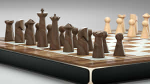 帶黑色邊框的現代木製棋盤上的優雅木製國際象棋棋子。 — 國際象棋 壁紙