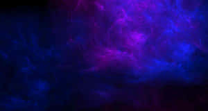深空中散佈著星星的電光紫和藍色宇宙星雲。 — 山邊 壁紙