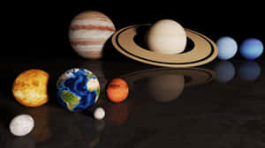 一系列行星，包括土星和地球，顯示在反光表面上。