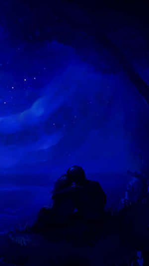 兩個人在藍色極光的星空夜空下擁抱。 — 情侶擁抱 壁紙