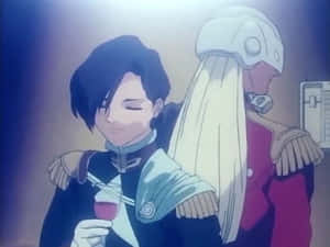 兩個穿著軍服的動漫角色共享寧靜時刻，伴隨美酒。 — 露科亞 壁紙