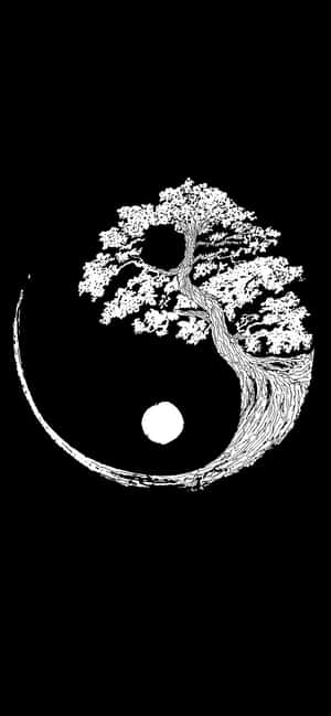 黑底白色陰陽符號內的風格化樹木。