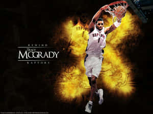 Tracy McGrady 身穿速龍隊球衣，在熾熱的金色背景下進行強力入樽。 — 科比· Bryant 壁紙