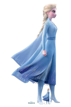 《魔雪奇緣2》的愛莎身穿冰主題藍色長袍，帶有銀色刺繡和長辮子。