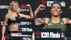 兩位女性MMA拳手在UFC稱重活動中展示肌肉。 — 16:9 壁紙