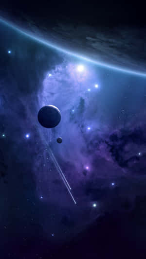 一個宇宙場景，有紫色星雲、兩顆行星和一顆彗星，背景是星空。