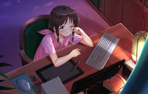 動漫女孩在桌旁，在溫暖燈光下看起來很疲倦