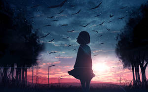 女孩在黃昏時獨自站立，鳥兒在星空下飛翔。