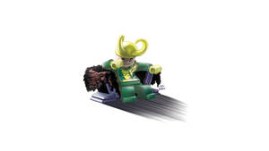 LEGO Loki 人偶坐在帶有毛皮飾邊的寶座上。