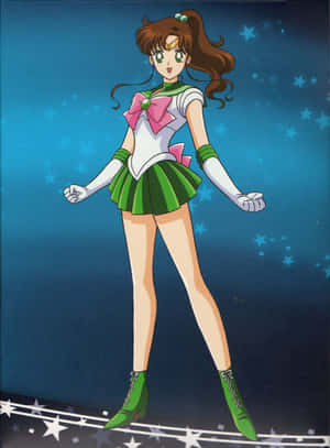 Sailor Jupiter 身穿綠色和白色制服，站在星空舞台上。 — iPad Pro 壁紙