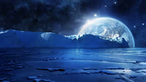 星空下冰凍的冰原，一顆發光的行星從山脈後升起。