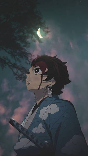 動漫角色身穿和服，在夜間弦月下持劍