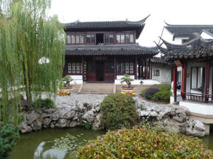 中式花園亭閣，池塘和垂柳 — 花城 壁紙