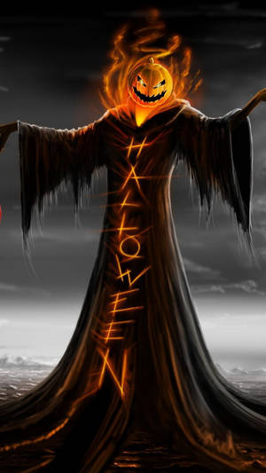 一個燃燒的傑克南瓜燈頭鬼，長袍上寫著「HALLOWEEN」。