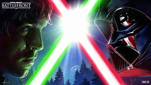 Luke Skywalker 與 Darth Vader 在夜間森林中以綠色和紅色光劍交鋒。