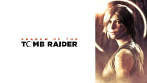 《Shadow of the Tomb Raider》中Lara Croft的遊戲藝術，臉上沾有污垢，光線溫暖。
