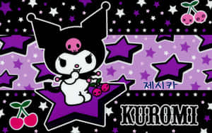Kuromi 卡通角色坐在帶有櫻桃和星星圖案的紫色星星上。