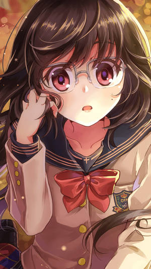 穿著水手服的動畫女孩，戴著眼鏡和紅色蝴蝶結，看起來很驚訝。