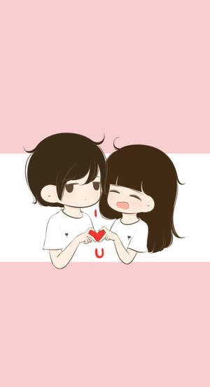 可愛的動漫情侶拿著心形並微笑，下方寫有「I U」。 — 情侶 GIF 壁紙