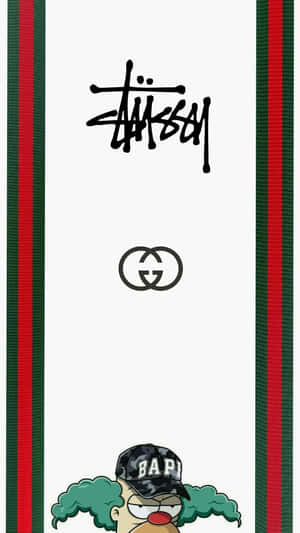 卡通小丑戴著帽子在時尚品牌標誌下方，兩側有紅綠條紋。
