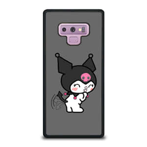 灰色手機殼上可愛的卡通魔鬼角色。
