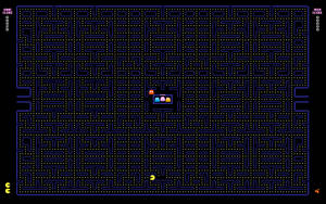 Pacman 遊戲畫面，迷宮和鬼魂以像素風格呈現。