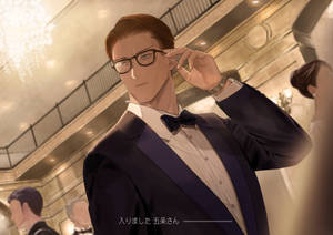 動漫男子穿著燕尾服在優雅的宴會廳中調整眼鏡，廳內有吊燈。 — 咒術回戰 壁紙