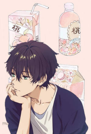綠眼動漫男孩將下巴擱在手上，靠近蜜桃飲料。