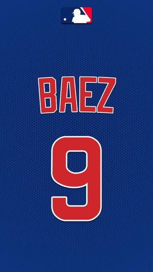 藍色棒球衫，帶有紅色 BAEZ 9 名字及 MLB 標誌。