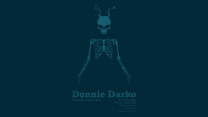 深青綠色背景上戴兔耳的青綠色骷髏，附有Donnie Darko字幕。
