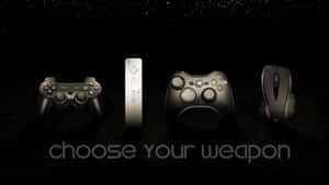 四個遊戲控制器和一個滑鼠，在繁星點點的天空下有發光文字 choose your weapon。 — 遊戲 壁紙