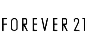 Forever 21 品牌標誌以黑色文字顯示於白色背景上。 — Studio Display 壁紙