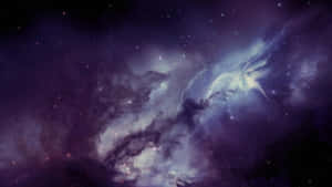 廣闊的宇宙星雲，帶有深紫色和藍色色調的發光氣體和星星。