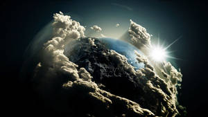 從太空看到的地球，有雲層和明亮的太陽。