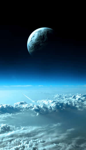 火箭穿過雲層升向從太空看到的地球