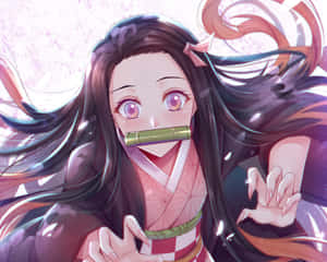 動漫女孩，長長的黑髮和粉紅色的眼睛，微笑著將竹管放在嘴邊。
