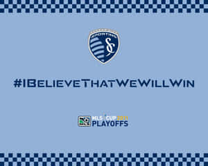 Kansas City Sporting 足球隊標誌，附有勵志標籤及 MLS Cup 2011 Playoffs 文字。 — 足球 壁紙