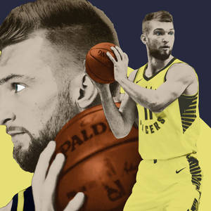 身穿黃色Pacers球衣的籃球運動員，以風格化的臉部疊加層投籃。