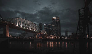 夜間美學：河畔人行橋