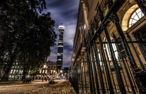 BT塔夜間街景桌面壁紙 — 夜晚 GIF 壁紙