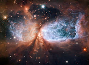 深空中充滿發光氣體和明亮星星的鮮豔宇宙星雲。 — 星星 壁紙