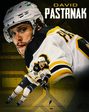 身穿白色和金色制服的冰球運動員 David Pastrnak 拿著球桿溜冰。 — 火影忍者海報 壁紙