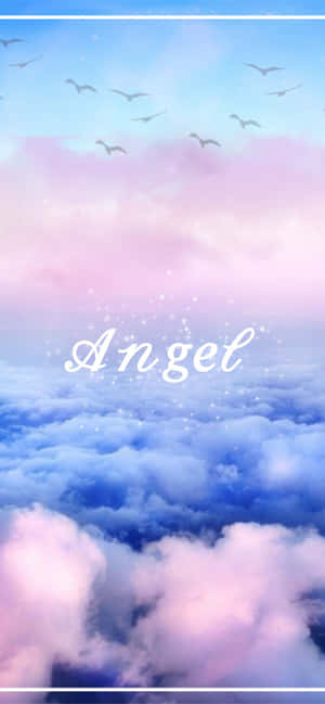 粉紅色和藍色的雲朵，鳥兒在白色閃爍的 angel 字樣上方飛翔。