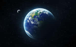 從太空看到的地球，背景有星星和小月亮。 — 月亮 壁紙