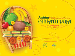 節日 Chhath Puja 供品托盤，上面有水果、鮮花和糖果，背景為亮黃色。