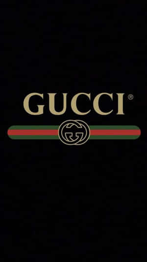 黑色背景上嘅Gucci標誌，有紅色綠色條紋