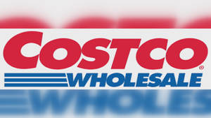 帶有紅色文字和藍色條紋的 Costco Wholesale 標誌。