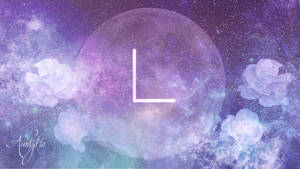 紫色宇宙背景上的一個白色字母L，帶有漂浮的玫瑰和星星。
