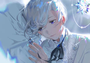 銀髮紫眼的動漫男孩拿著一顆發光的星星。